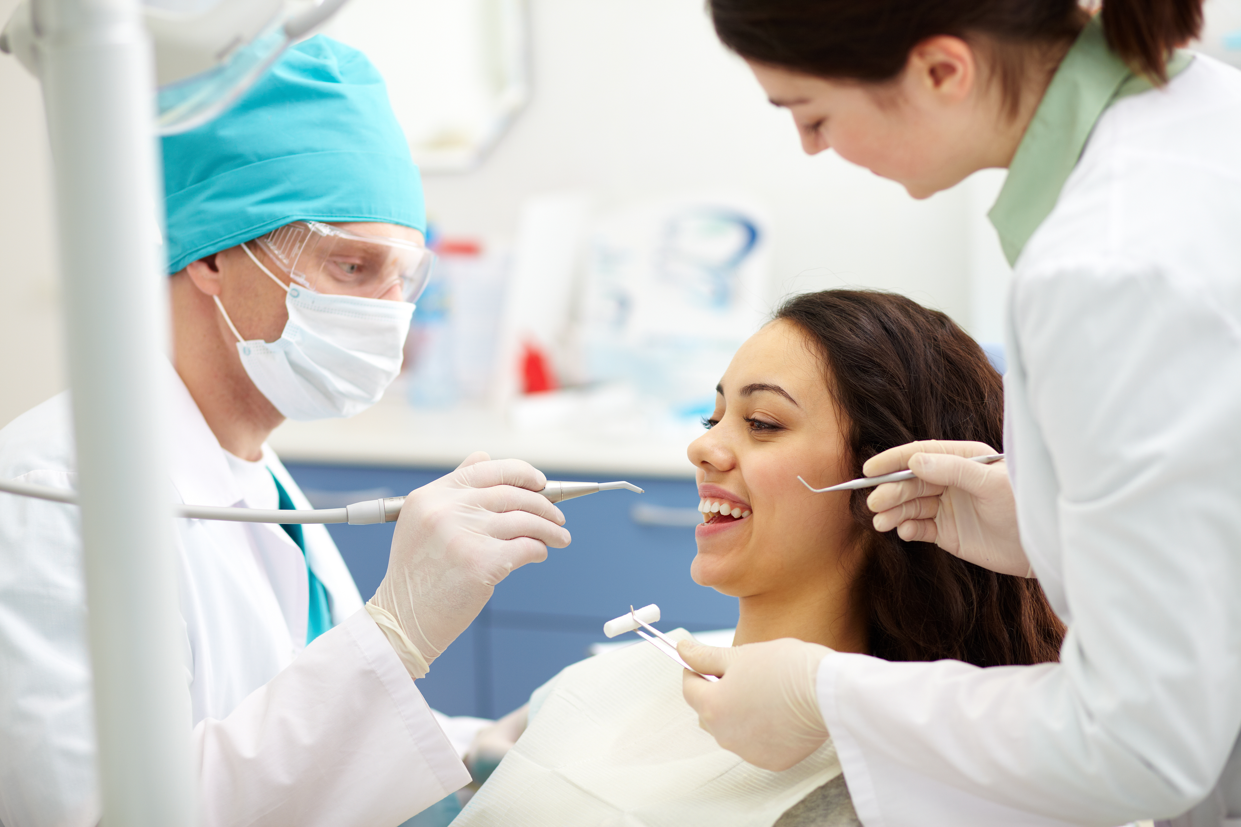 Co to jest protetyka i ile kosztuje proteza zębowa?